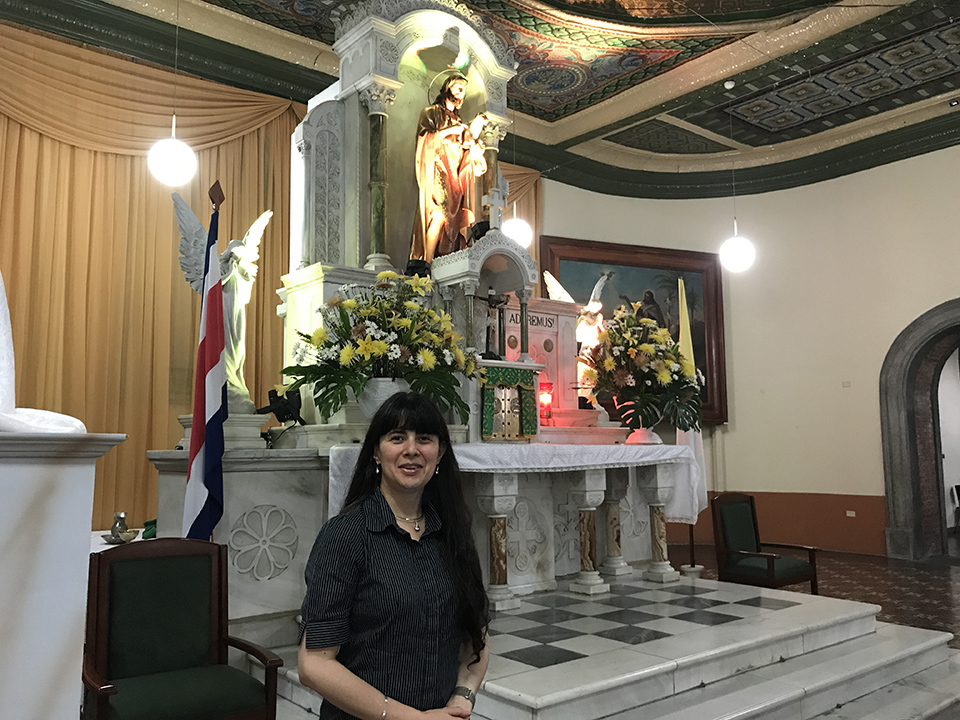 Canto de funerales Ministerio de Silvia Rodriguez